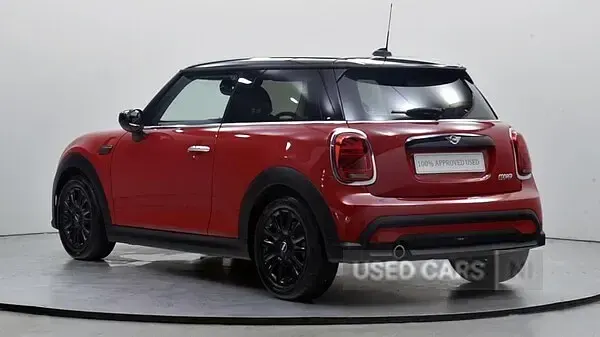 Used Mini Cooper Classic 134 HP (98 kW) 2022 Red Hatchback
