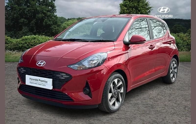 Usado Hyundai i10 Advanced 77 HP (56 kW) 2025 Vermelho Citadino