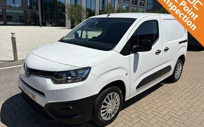 Used Toyota Proace City City 102 HP (75 kW) 2024 MPV