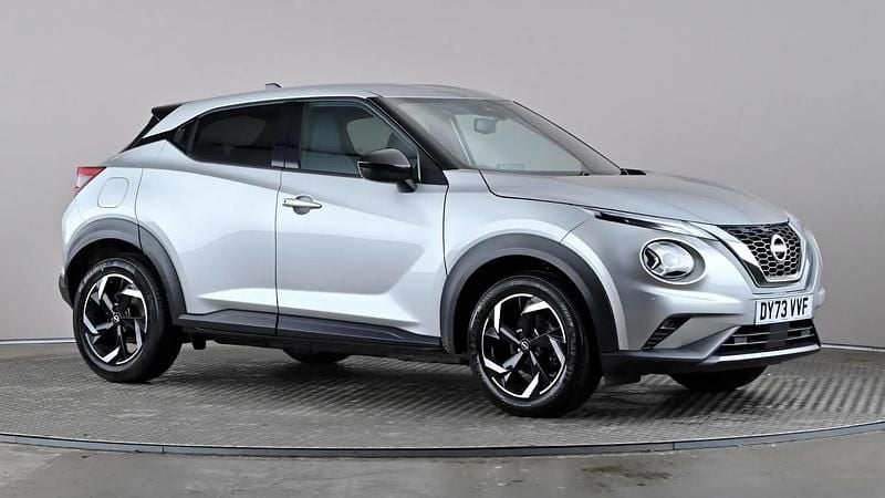 Used Nissan Juke N-Connecta 114 HP (83 kW) 2024 Silver SUV