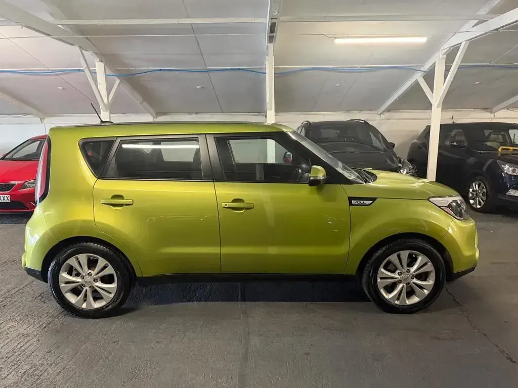 Used Kia Soul Plus 126 HP (92 kW) 2014 Green SUV