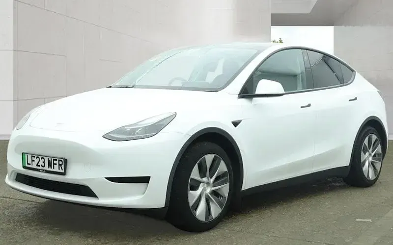 Used Tesla Model Y RWD 219 kW (299 HP) 2024 SUV