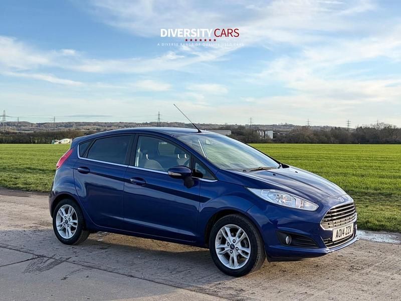 Used Ford Fiesta Zetec 82 HP (60 kW) 2014 Blue Hatchback
