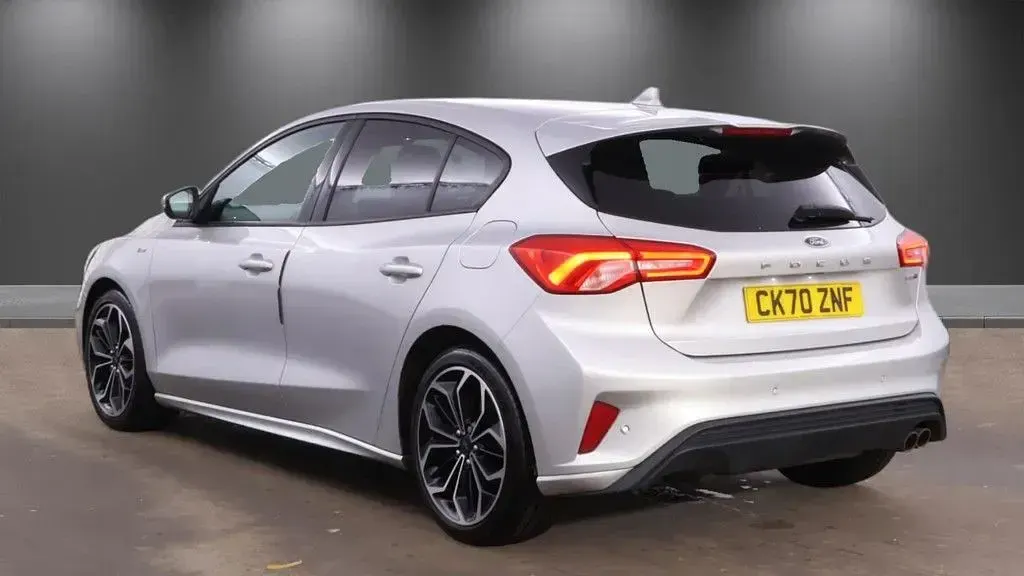 Used Ford Focus ST-Line X 125 HP (91 kW) 2020 Silver Hatchback