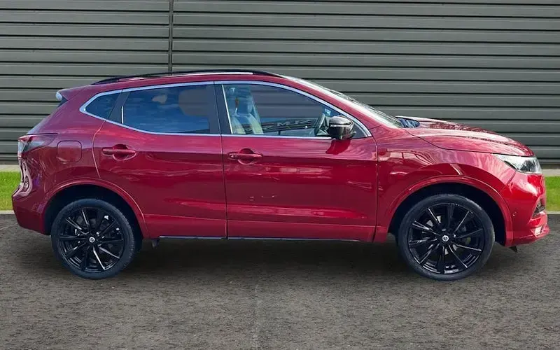 Used Nissan Qashqai N-TEC 160 HP (117 kW) 2020 Red SUV