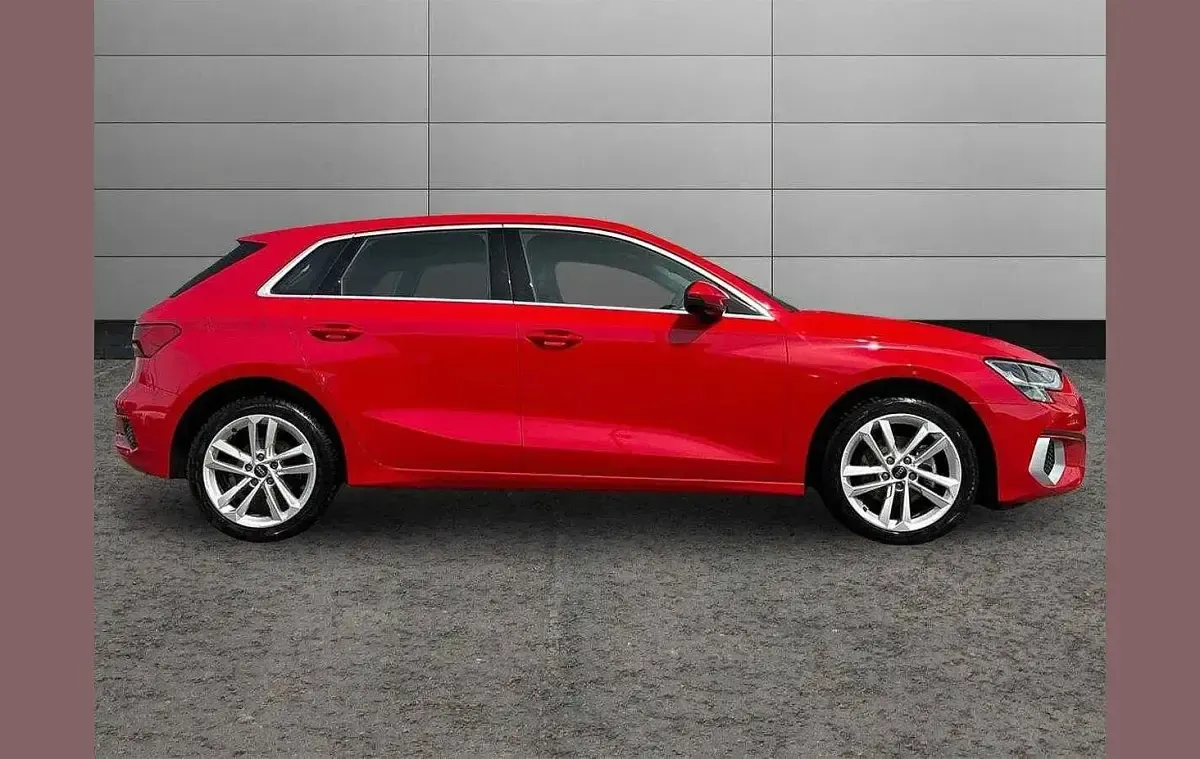 Used Audi A3 Sport 147 HP (108 kW) 2022 Red Sedan
