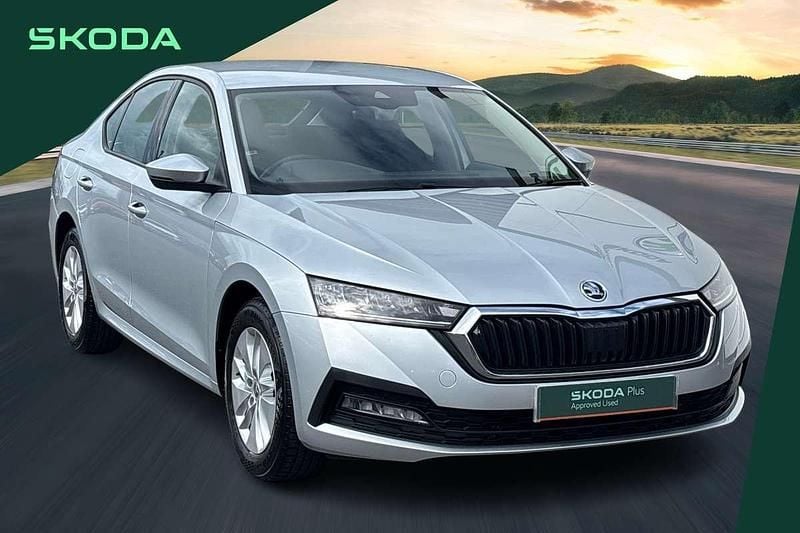 Silver Used 2022 Skoda Octavia SE Hatchback | £16,050 (Fair price) - Image 1/4