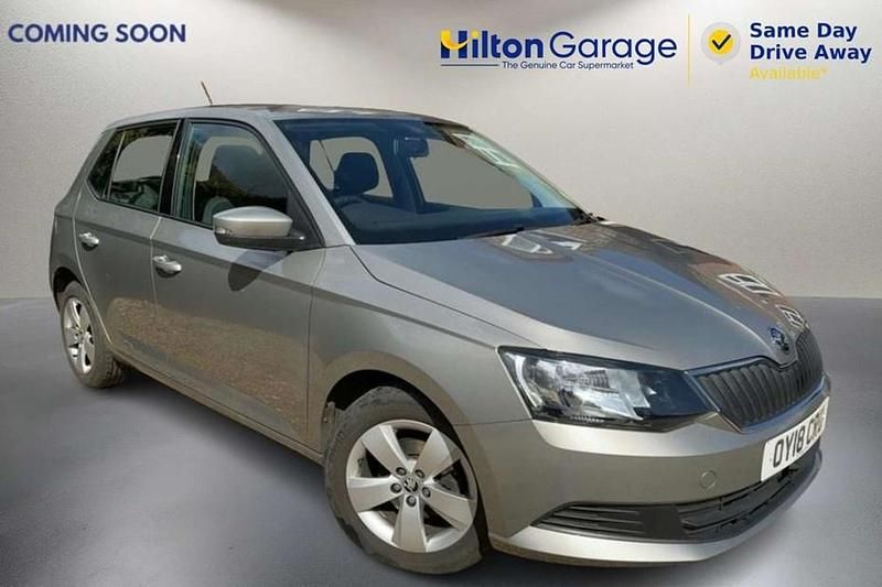 Used Skoda Fabia SE 95 HP (69 kW) 2018 Beige Hatchback