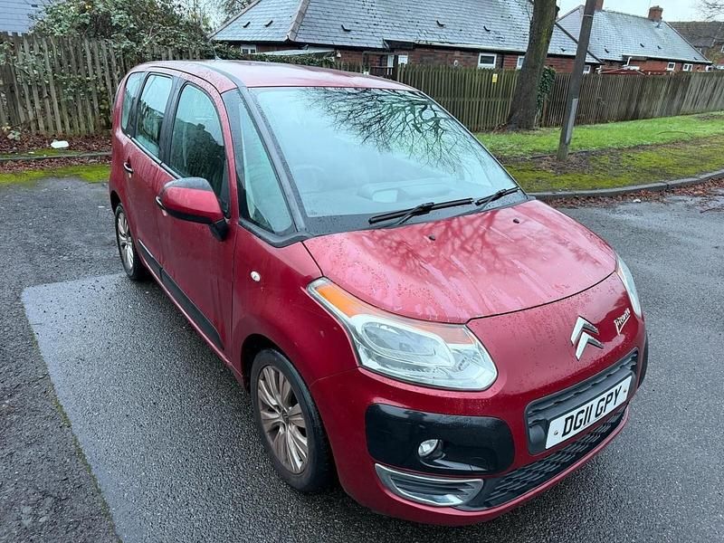 Red Used 2011 Citroën C3 Picasso VTR Sport MPV | £1,150 (Fair price) - Image 1/4