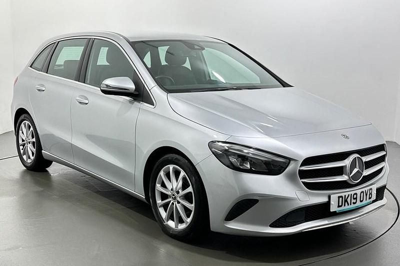 Used Mercedes B180 136 HP (100 kW) 2019 Silver MPV