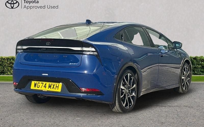 Used Toyota Prius 223 HP (164 kW) 2026 Hatchback