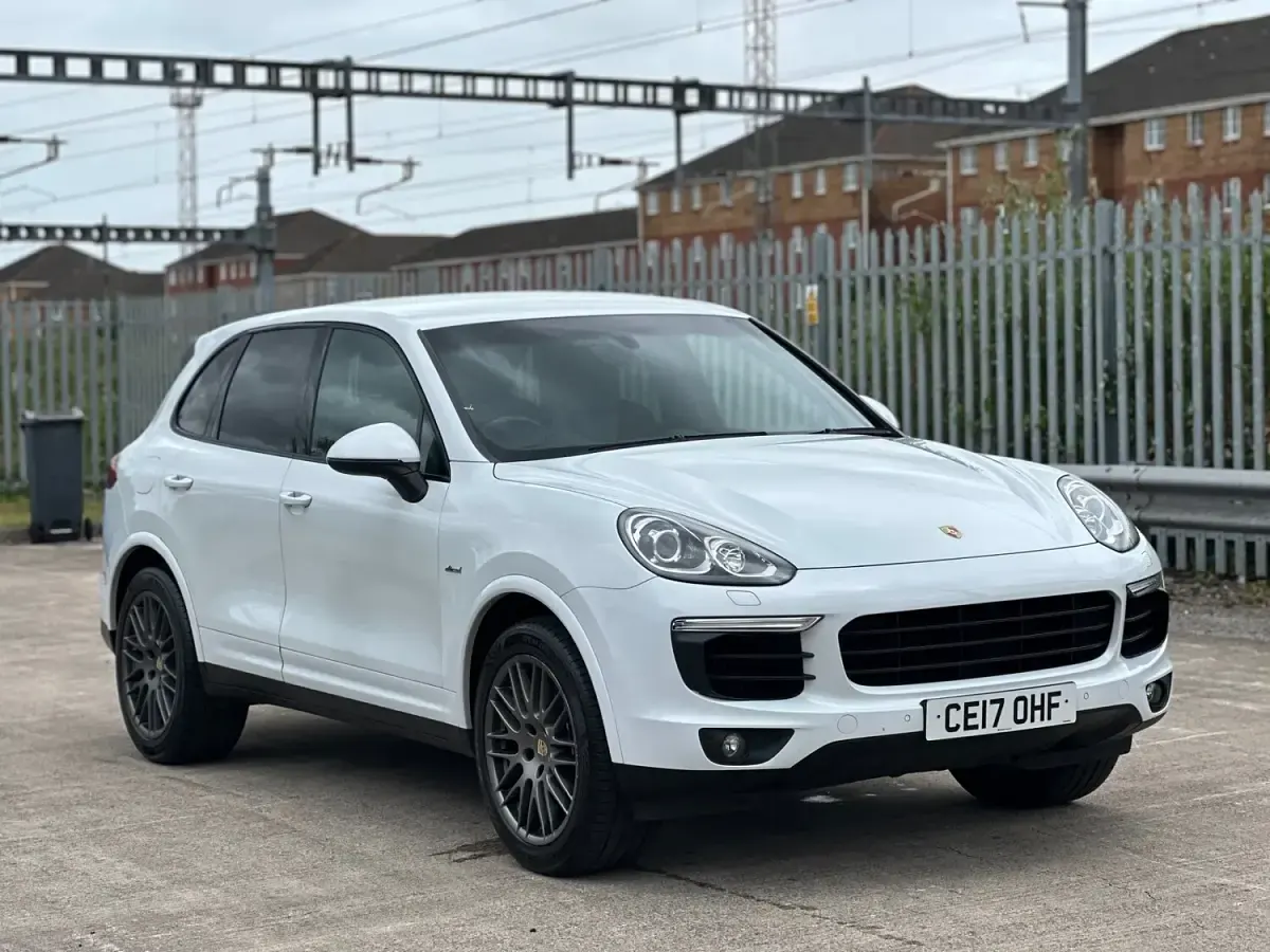 Used Porsche Cayenne Platinum Edition 2017 White SUV