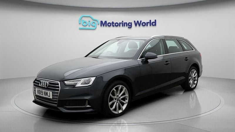 Used Audi A4 Sport 150 HP (110 kW) 2019 Grey Estate