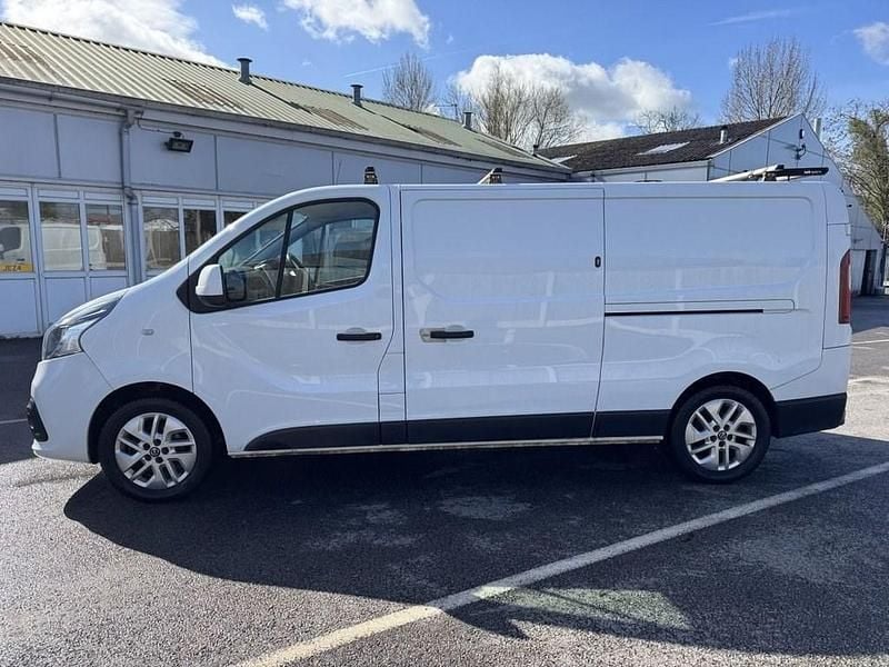 Used Nissan NV300 Acenta 120 HP (88 kW) 2020 White Van