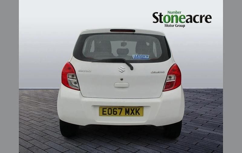 Used Suzuki Celerio 68 HP (50 kW) 2017 White Hatchback