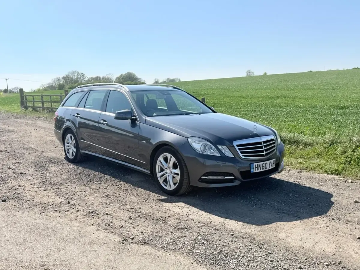 Used Mercedes E350 Avantgarde 2010 Grey Estate