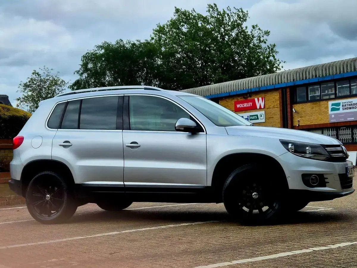 Used VW Tiguan SE 177 HP (130 kW) 2012 Silver SUV
