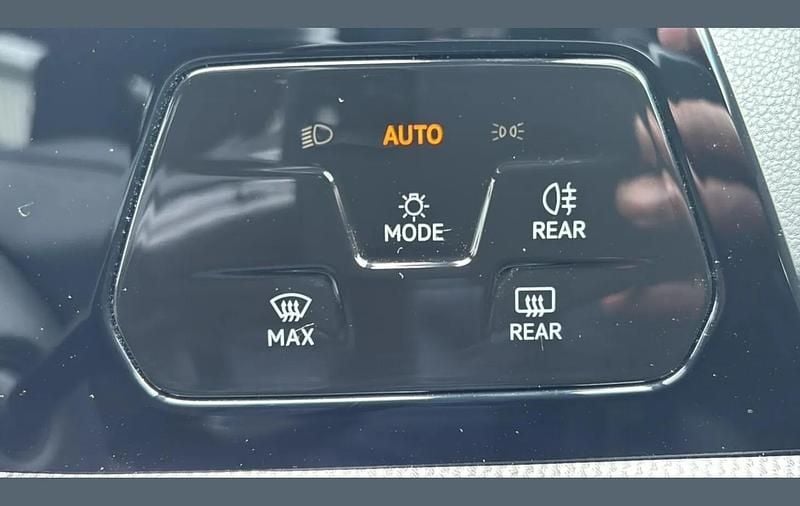 Used VW Golf VIII R-line 147 HP (108 kW) 2025 Grey Hatchback