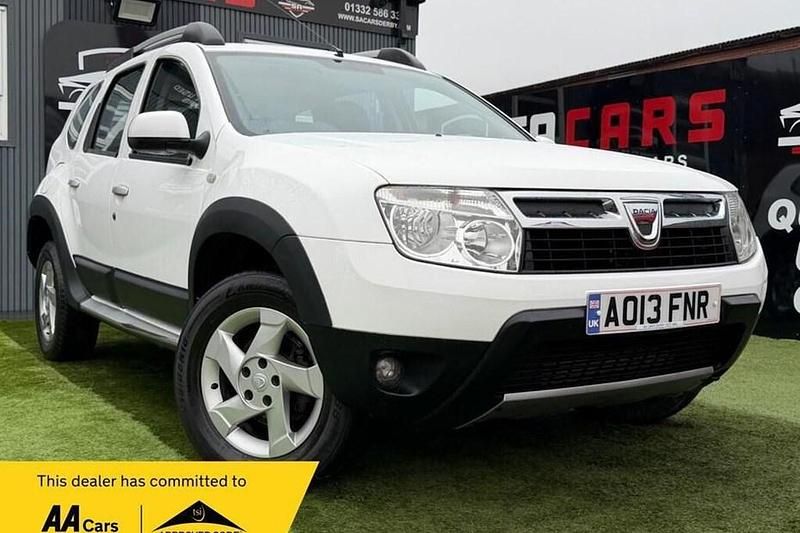 Used Dacia Duster Lauréate 110 HP (80 kW) 2013 White SUV