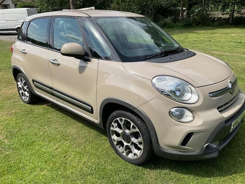 Beige Used 2014 Fiat 500L Trekking MPV | £3,250 (Fair price) - Image 1/4