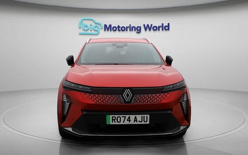 Used Renault Scenic E-Tech Komfort 125 kW (170 HP) 2024 Red SUV