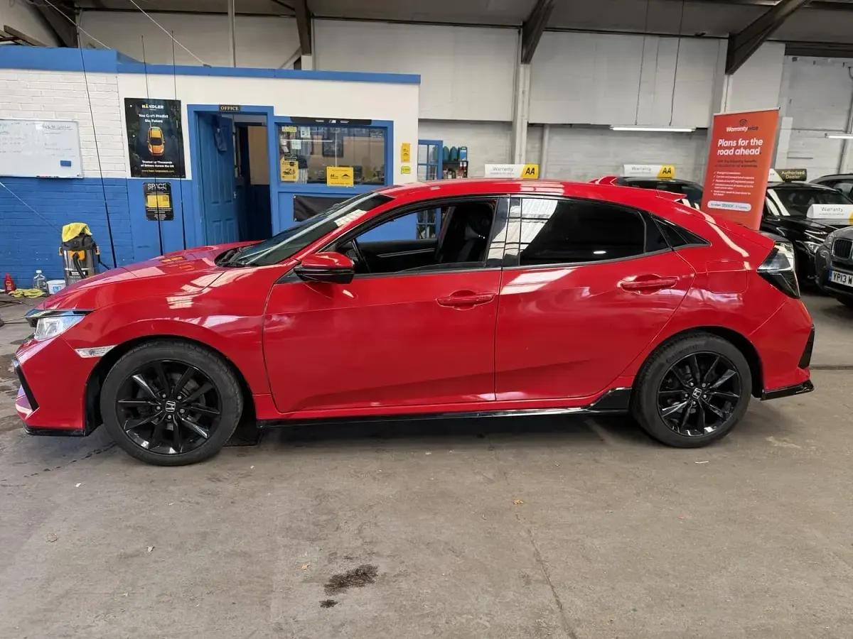 Used Honda Civic Sport 182 HP (133 kW) 2021 Red Hatchback