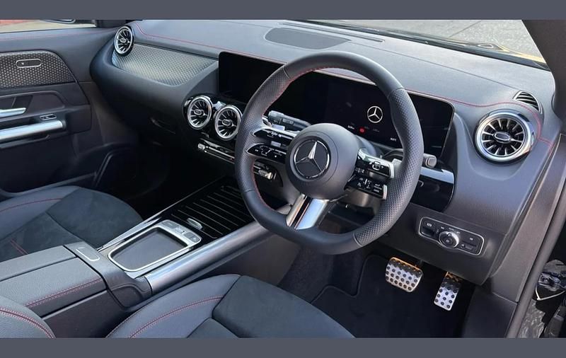 New Mercedes EQA250+ Urban 139 kW (190 HP) 2025 Cosmos black metallic SUV