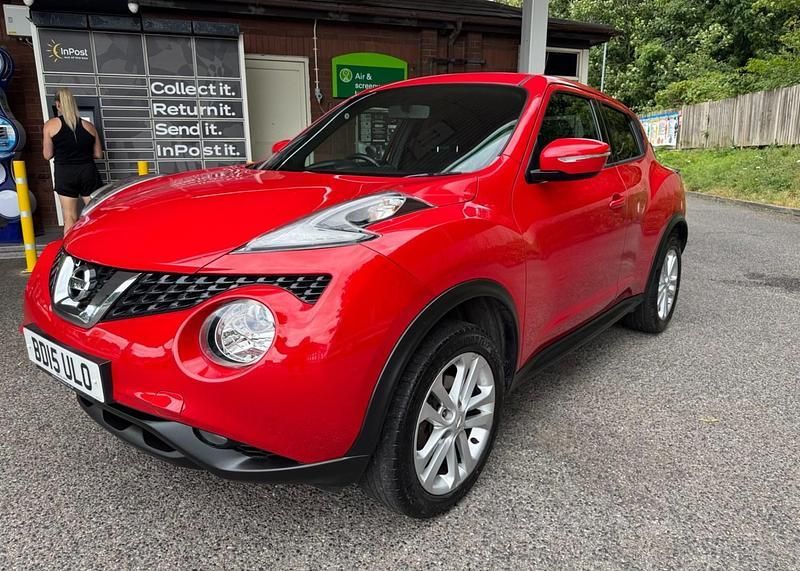 Red Used 2015 Nissan Juke Acenta Premium SUV | £4,995 (Good price) - Image 1/4