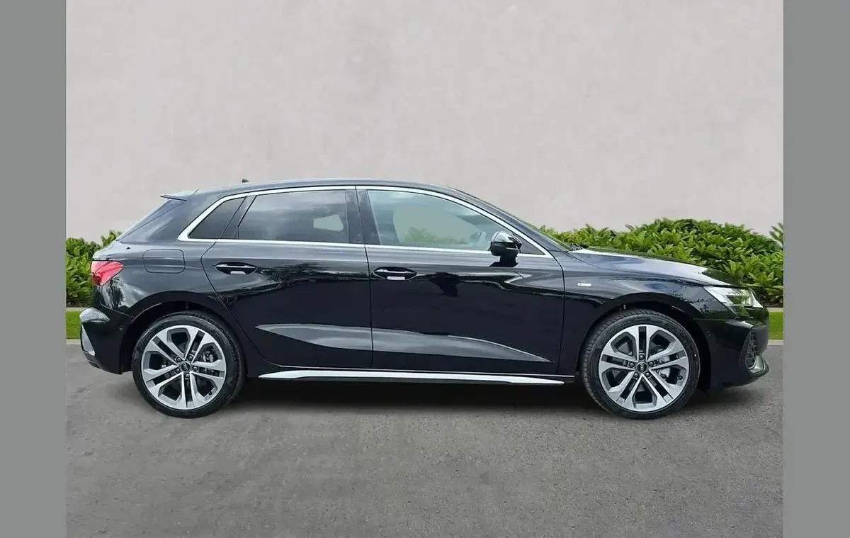 Used Audi A3 e-tron S-Line 204 HP (150 kW) 2026 Black Hatchback