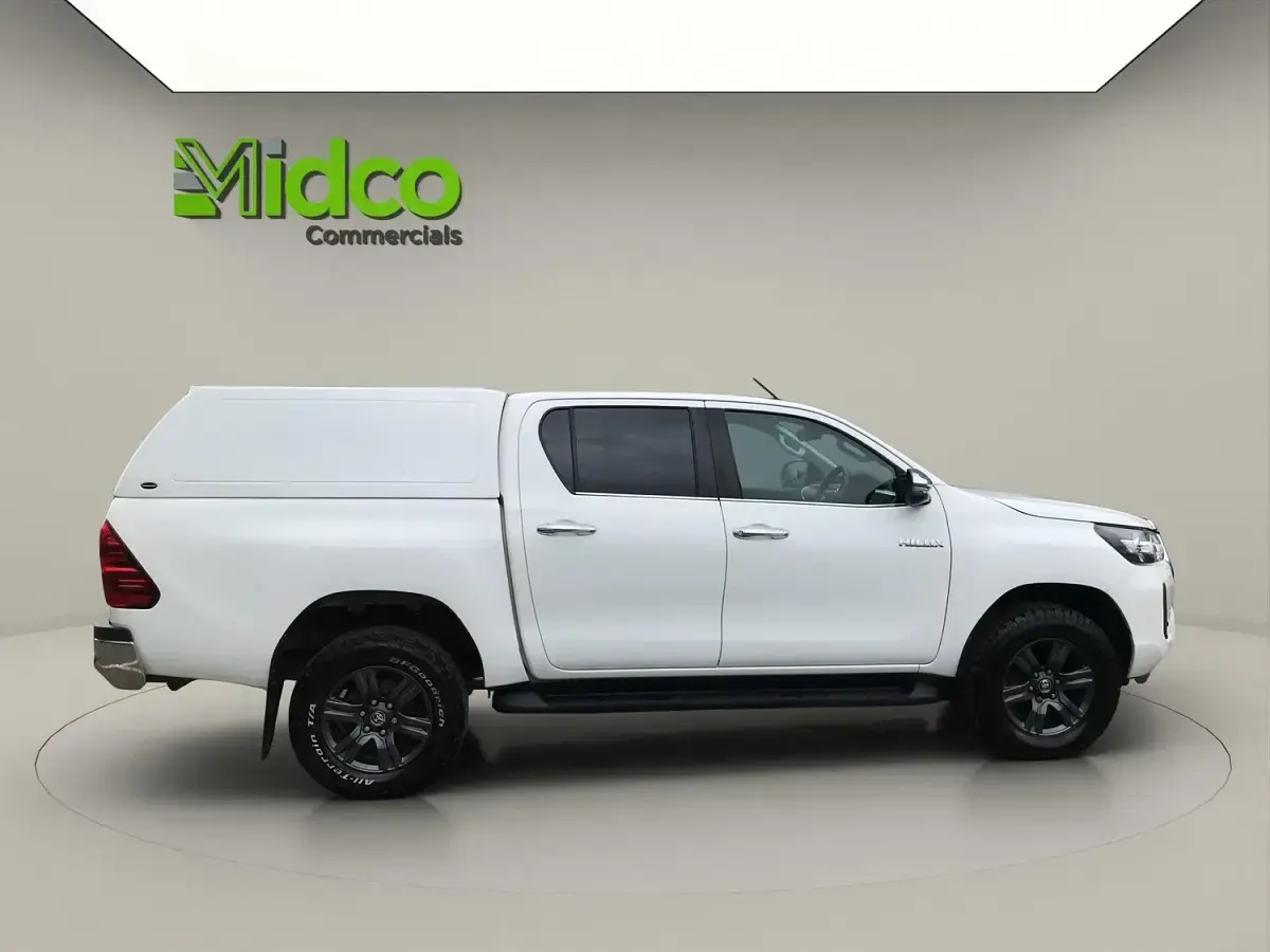 Used Toyota HiLux 150 HP (110 kW) 2021 White Pickup