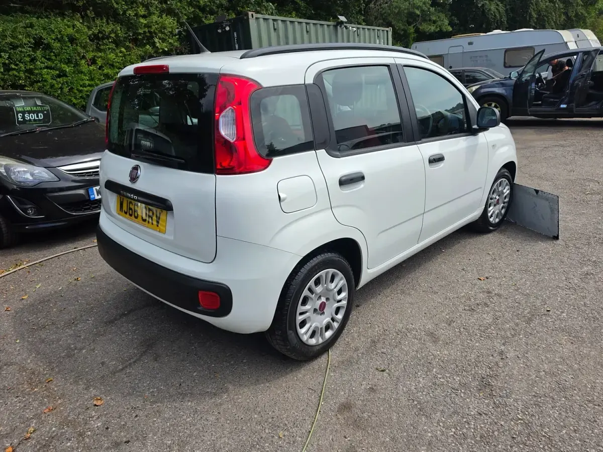 Used Fiat Panda Easy 69 HP (50 kW) 2016 White Hatchback