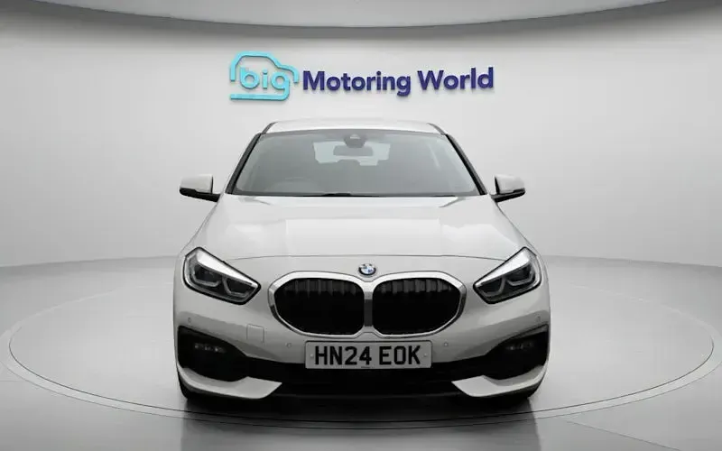Used BMW 116 116 HP (85 kW) 2024 White Hatchback