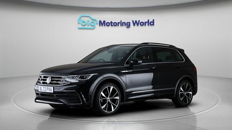 Used VW Tiguan R-line 150 HP (110 kW) 2022 Black SUV