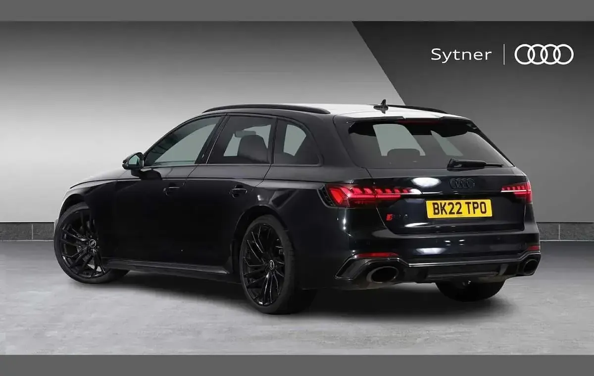 Used Audi RS4 Design 450 HP (330 kW) 2022 Black Estate