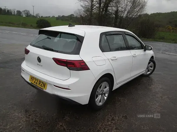 Used VW Golf VIII Life 115 HP (84 kW) 2022 White Hatchback