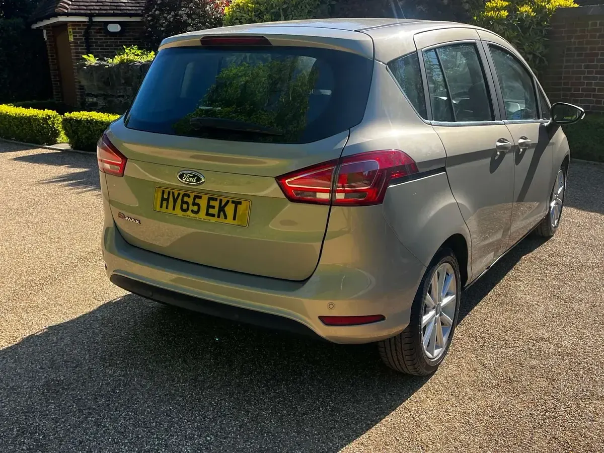 Used Ford B-MAX Titanium 105 HP (77 kW) 2015 Silver MPV