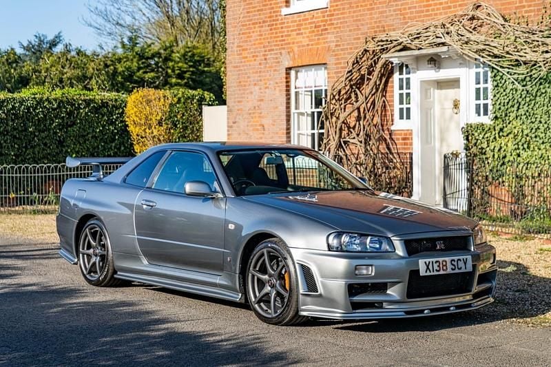 Used Nissan Skyline 300 HP (220 kW) 2020 Silver Coupe