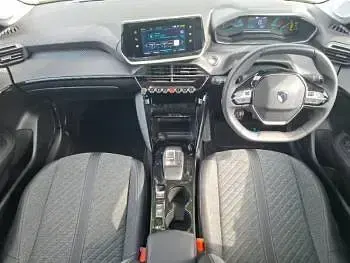 Used Peugeot e-208 Style 100 kW (136 HP) 2024 Yellow Hatchback