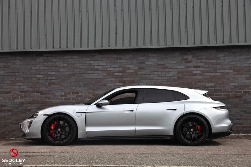 Used Porsche Taycan Performance Package 11 kW (15 HP) 2022 Silver Sedan