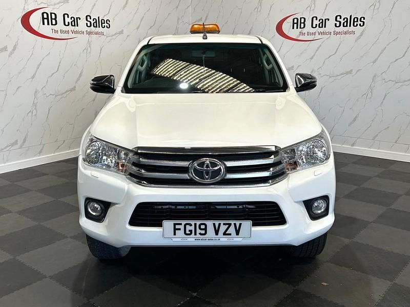 Usado Toyota HiLux 150 CV (110 kW) 2019 Blanco Pickup/Camioneta