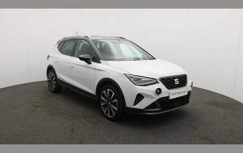 Used Seat Arona FR 115 HP (84 kW) 2024 White SUV