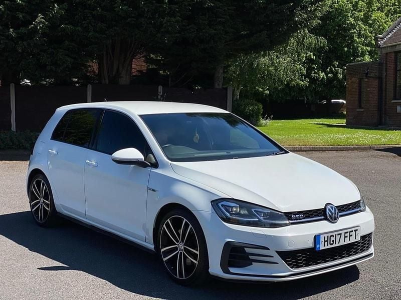 Used VW Golf VII GTD 184 HP (135 kW) 2017 White Hatchback