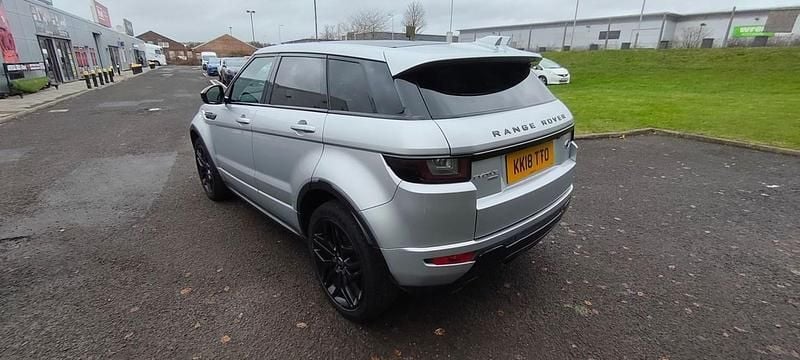 Used Land Rover Range Rover evoque HSE Dynamic 178 HP (130 kW) 2018 Silver Estate