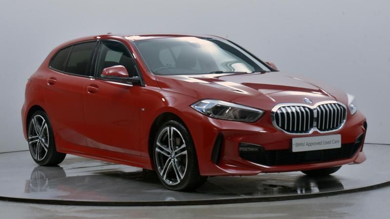 Used BMW 118 M Sport 138 HP (101 kW) 2020 Red Hatchback