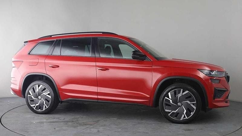 Used Skoda Kodiaq vRS 180 HP (132 kW) 2021 Velvet red metallic SUV