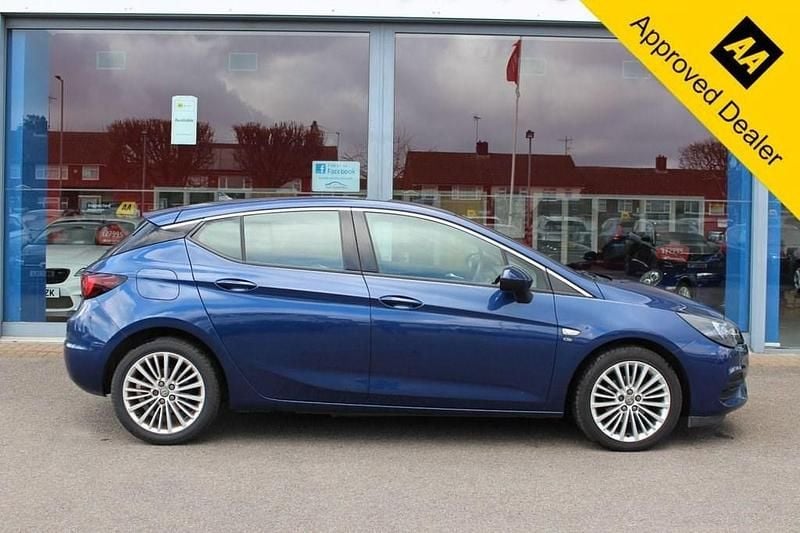Used Vauxhall Astra Elite 145 HP (106 kW) 2020 Blue Hatchback