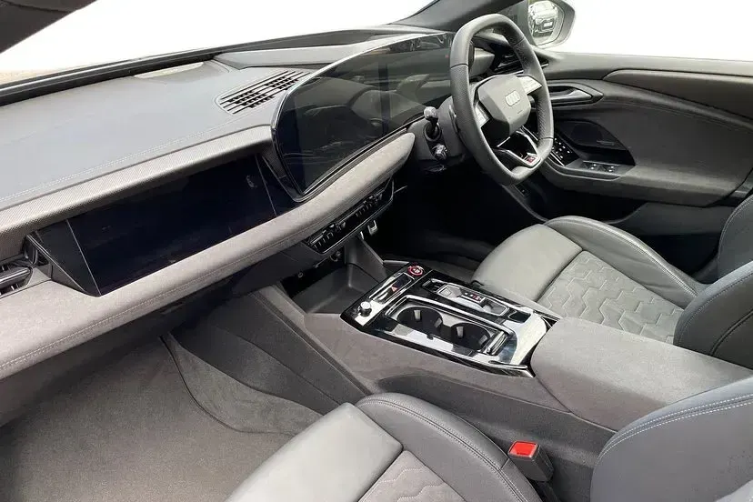 Used Audi A6 e-tron S-Line 207 kW (282 HP) 2025 Grey Estate