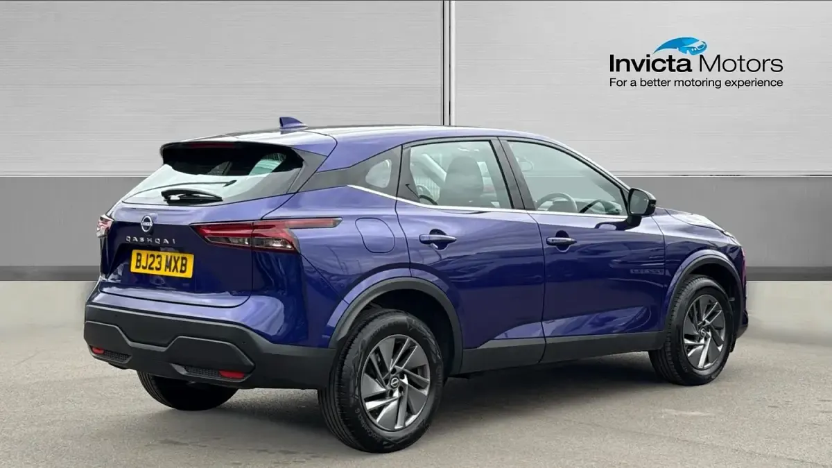 Used Nissan Qashqai Acenta Premium 158 HP (116 kW) 2023 Blue SUV