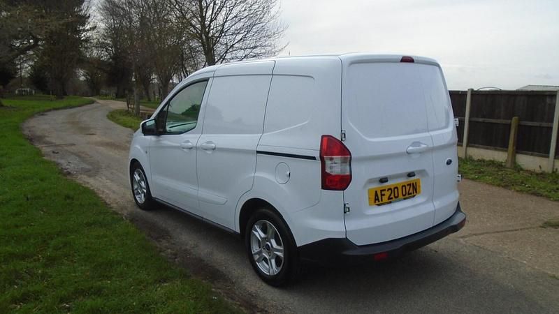 Used Ford Transit Limited 100 HP (73 kW) 2020 White Van