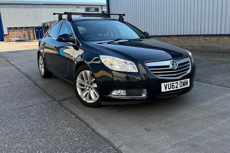 Black Used 2012 Vauxhall Insignia SRi Hatchback | £2,795 (Good price) - Image 1/1
